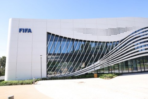 A direção da FIFA realiza reunião construtiva e positiva em Rabat, Marrocos.