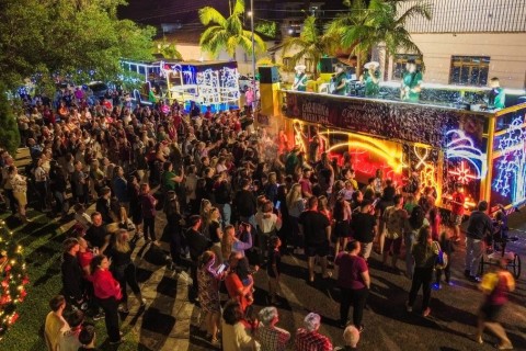 Caravana Natalina 2025 leva programação cultural à Praça Sagrada Família em Morrinhos do Sul
