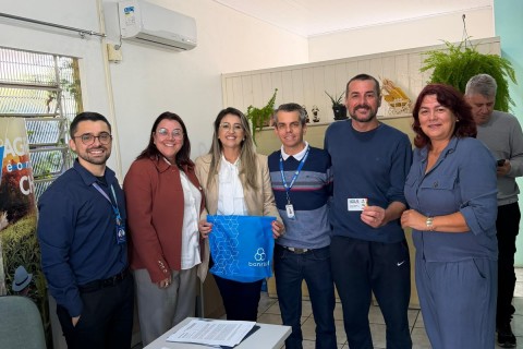 Três Cachoeiras realiza entrega de cartões do Programa Operação Terra Forte