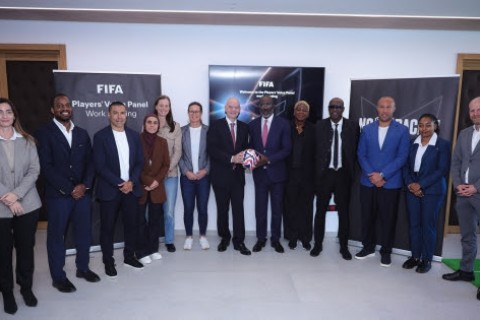George Weah, capitão honorário do Painel Conjunto de Jogadores de Futebol, está determinado a erradicar a "doença" do racismo do futebol.