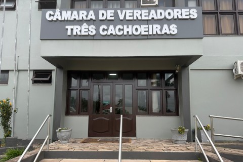 21ª SESSÃO ORDINÁRIA DA CÂMARA DE TRÊS CACHOEIRAS DESTACA FEIRA DE OPORTUNIDADES, PORTO MERIDIONAL E MELHORIAS NA INFRAESTRUTURA