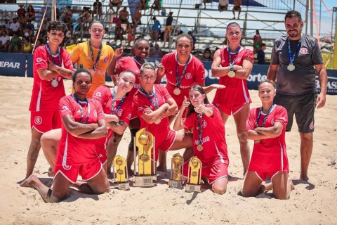 Gurias de Torres conquistam título invicto na Copa Sul de Beach Soccer