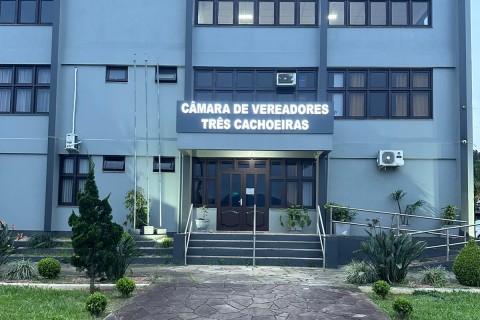 Câmara recebe LDO para 2027 e vereadores debatem iluminação do campo do Santo Anjo e situação de ponte no Rio Seco
