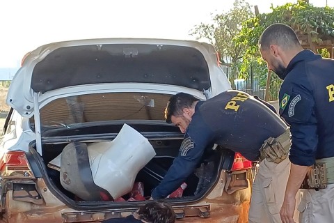 PRF apreende 87 quilos de maconha em Santo Antônio da Patrulha