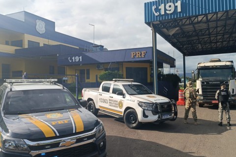 PRF e BM prendem homem procurado por feminicídio em Osório/RS