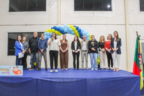 Três Cachoeiras dá início à III Mostra Cultural e Feira do Livro